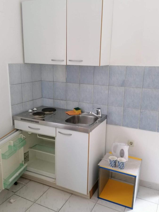 Iva Apartments Подаца Экстерьер фото