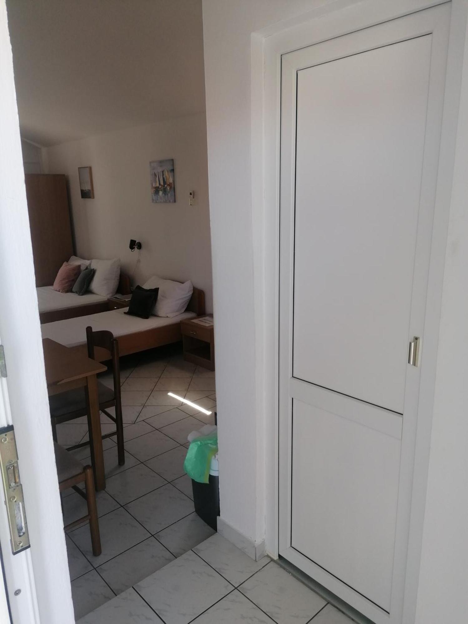 Iva Apartments Подаца Экстерьер фото