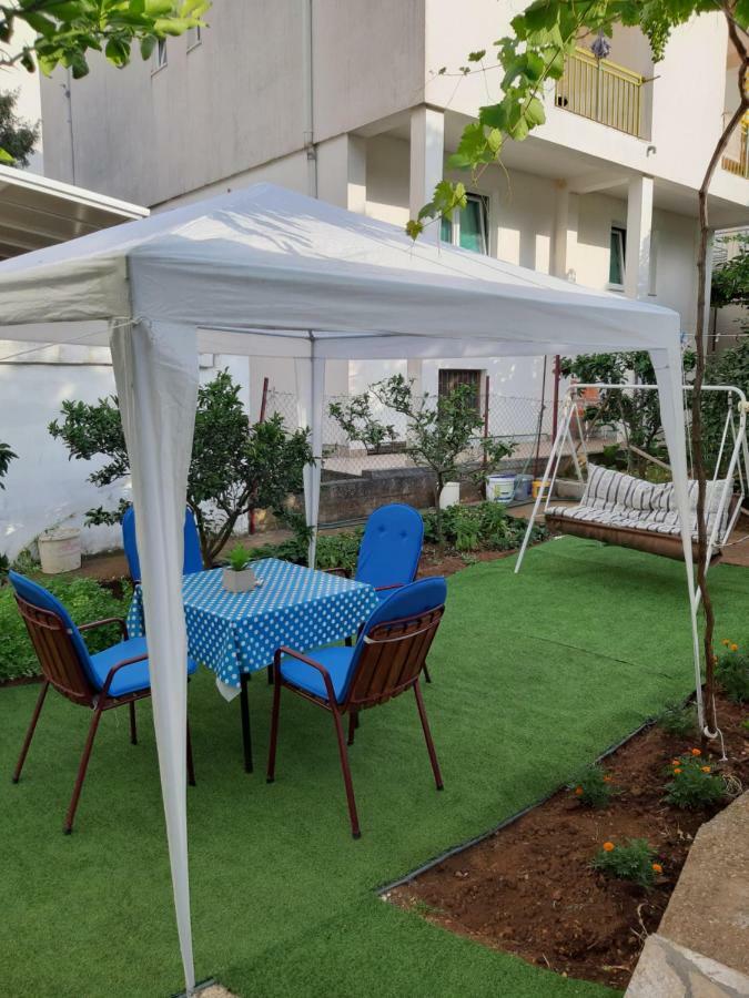 Iva Apartments Подаца Экстерьер фото